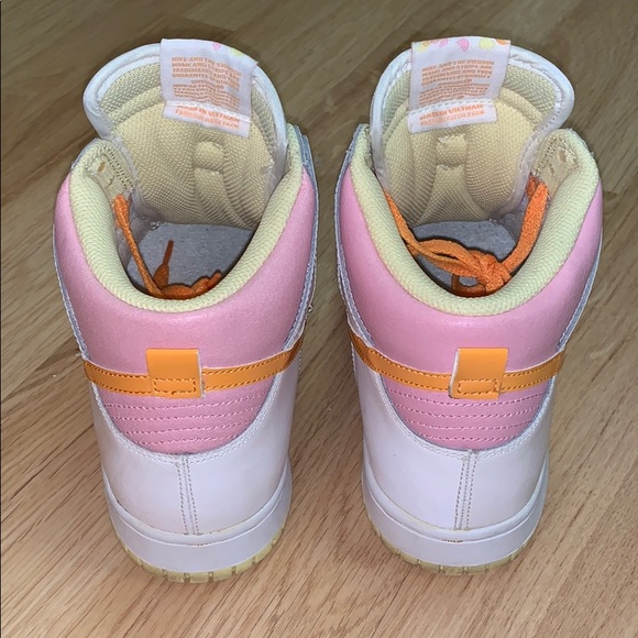 Rare Nike Sneakers - Picture 3 of 4